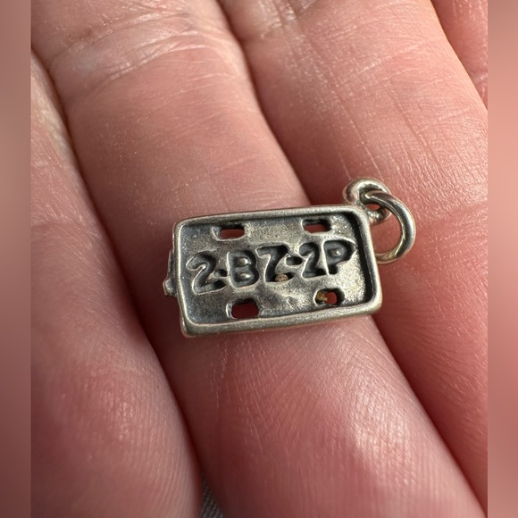 Tiny 925 silver charm 2-BZ-2P license plate - Picture 4 of 4